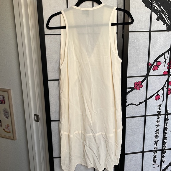 Left of Center Cream Sheer Tank Blouse V Neck - Picture 3 of 3